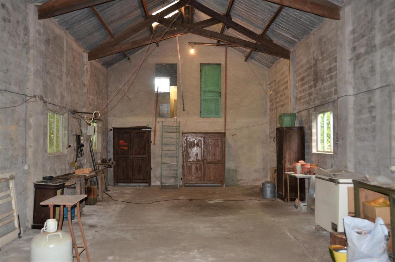 Charmante woning met ruime schuur op een perceel van maar liefst 2198 m&#178; 