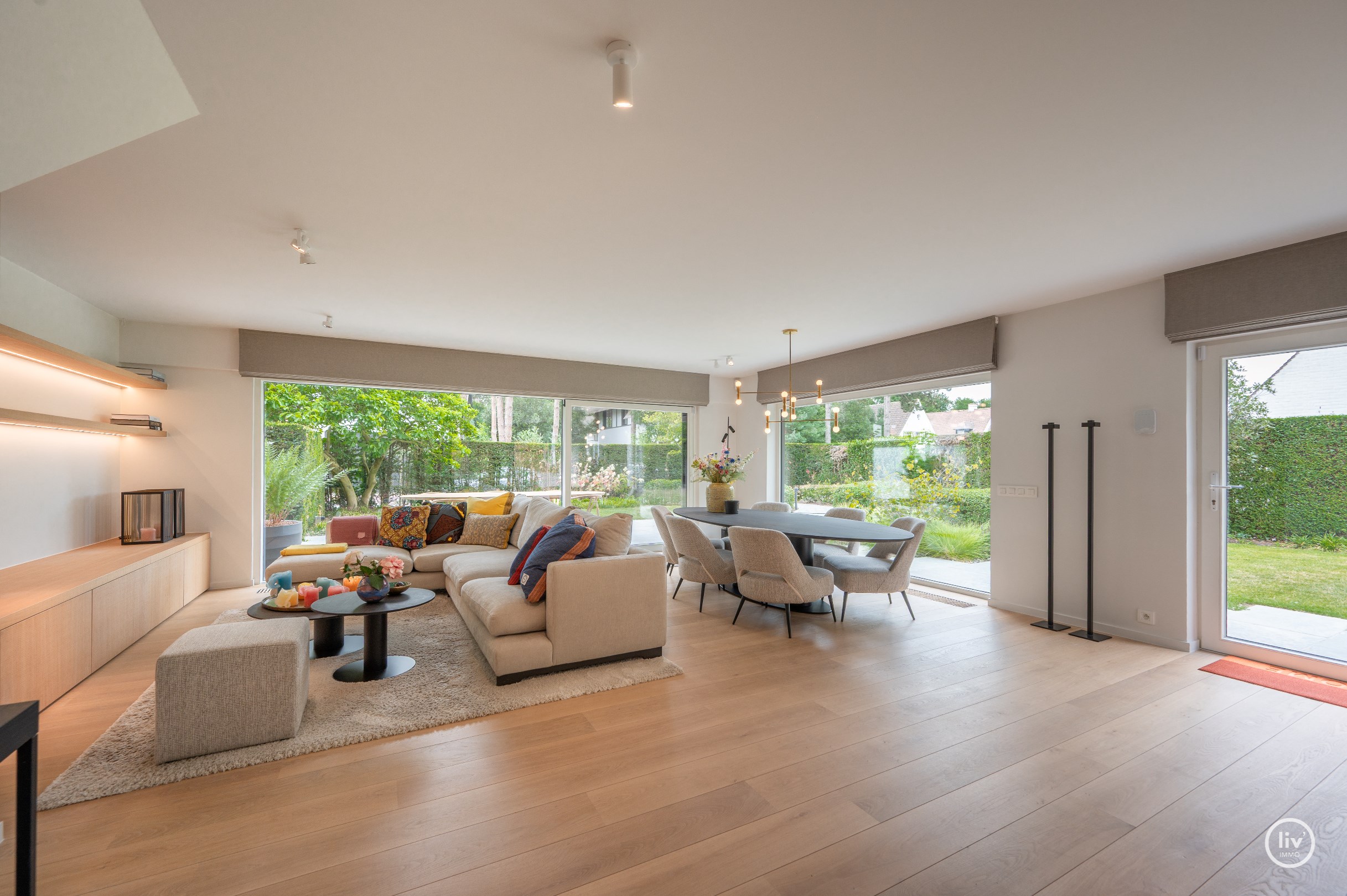 Magnifiek tuinappartement met zonovergoten tuin in het hart van het Zoute. 