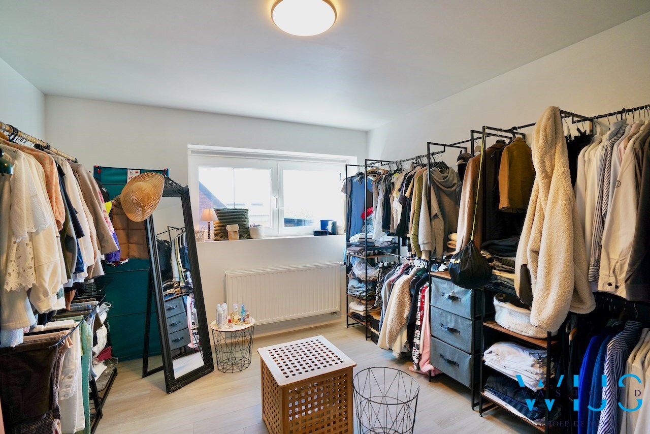 Recent woonhuis met LOODS te WIPPELGEM/ EVERGEM ! 