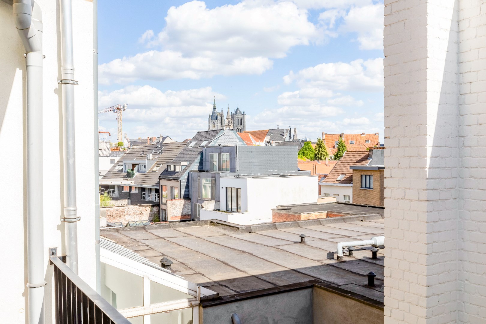 Lichtrijk 3 slaapkamerappartement nabij het Gravensteen 