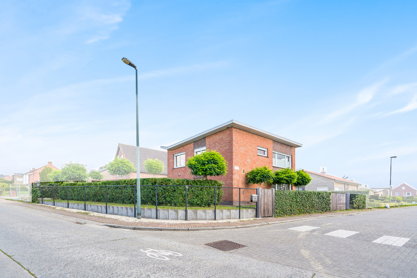 Volledig gerenoveerde woning nabij centrum Zomergem! 