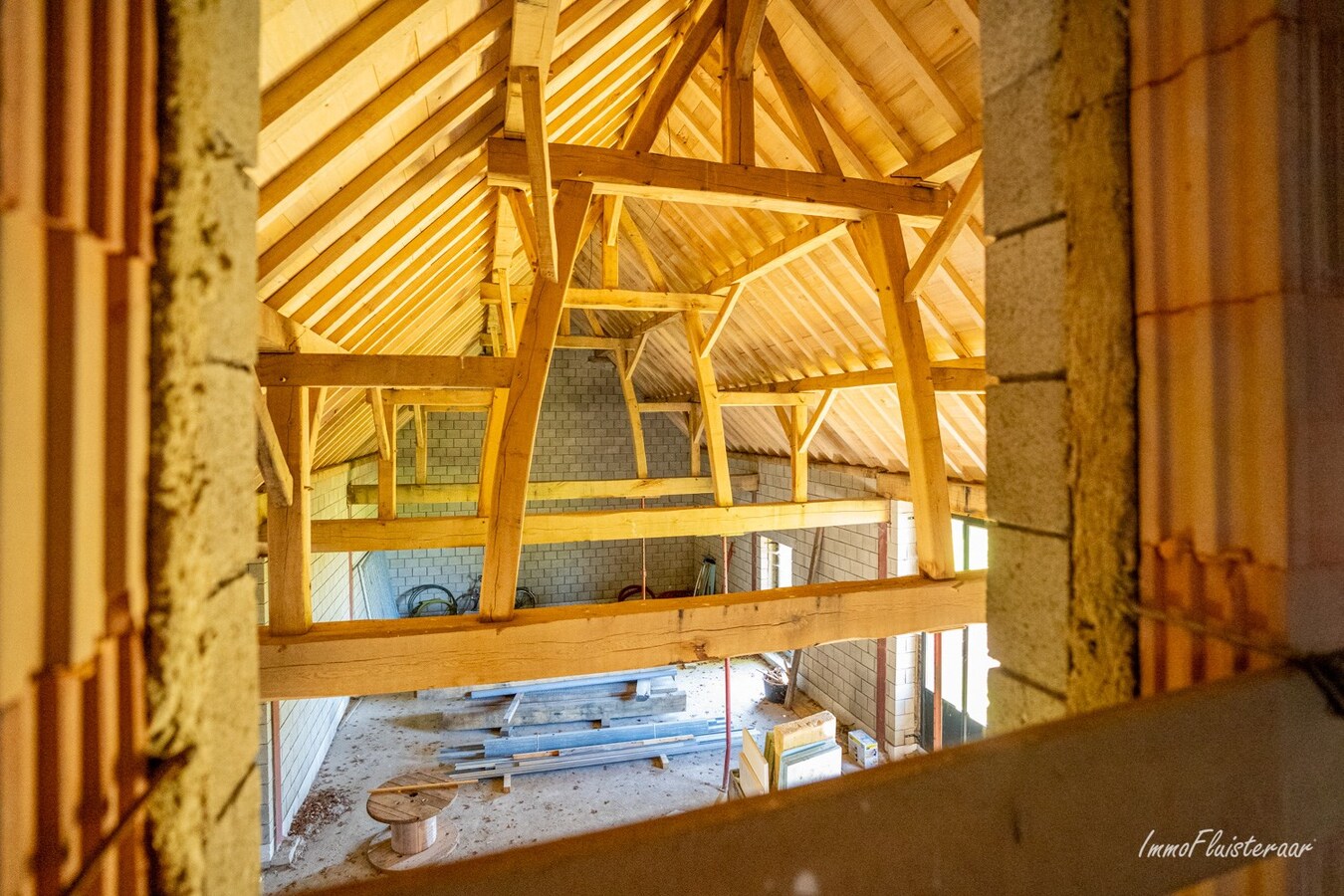 Unieke hoeve op een uitzonderlijke locatie op ca. 5ha te Peer 