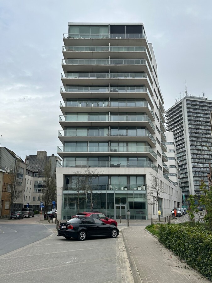 Appartement met 2 slaapkamers en ruim terras te Oostende 