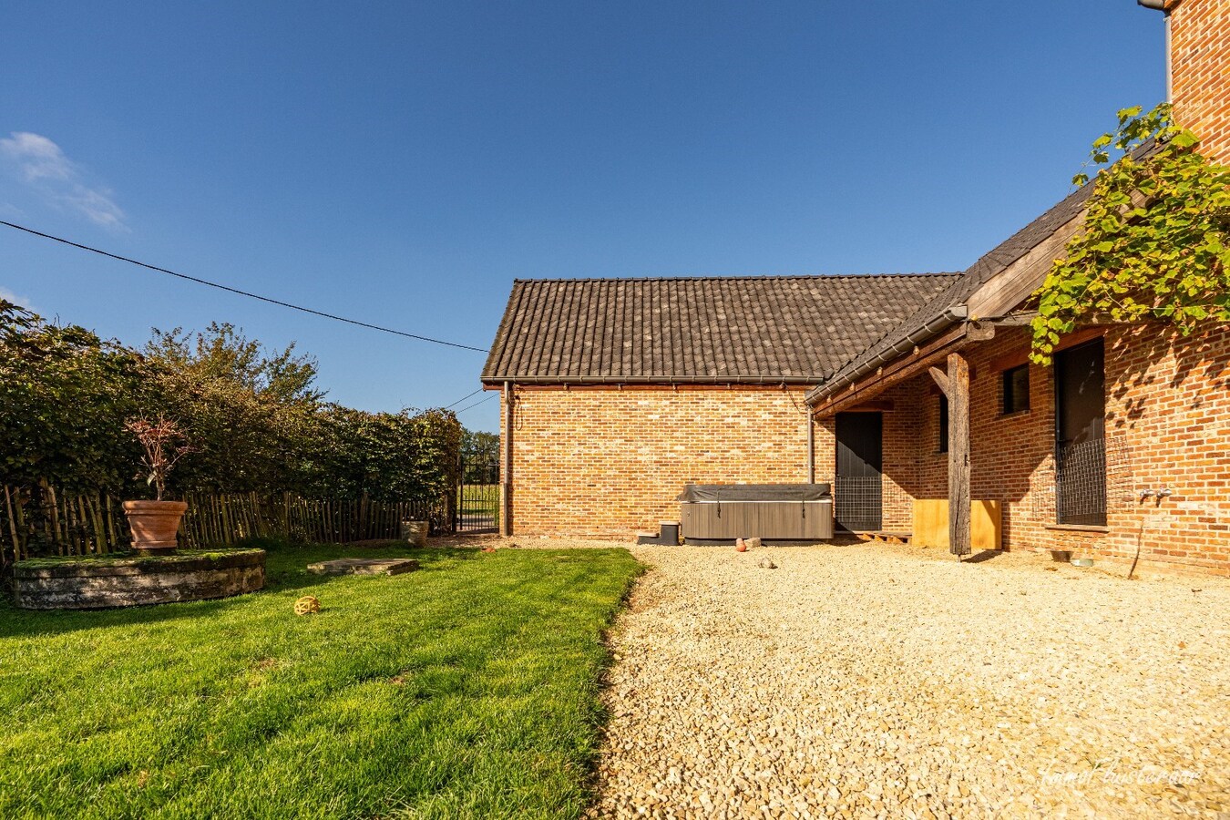 Ferme r&#233;nov&#233;e avec charme authentique sur environ 1,1 hectare &#224; Paal (Beringen) 