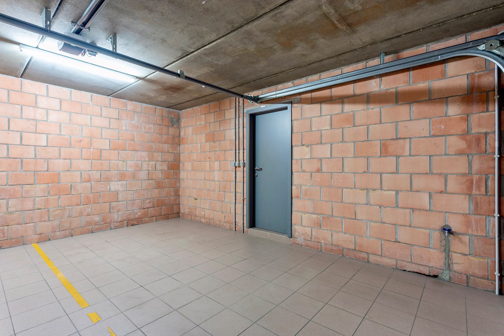 2-slpk appartement met zonneterras, kelder en autostaanplaats 
