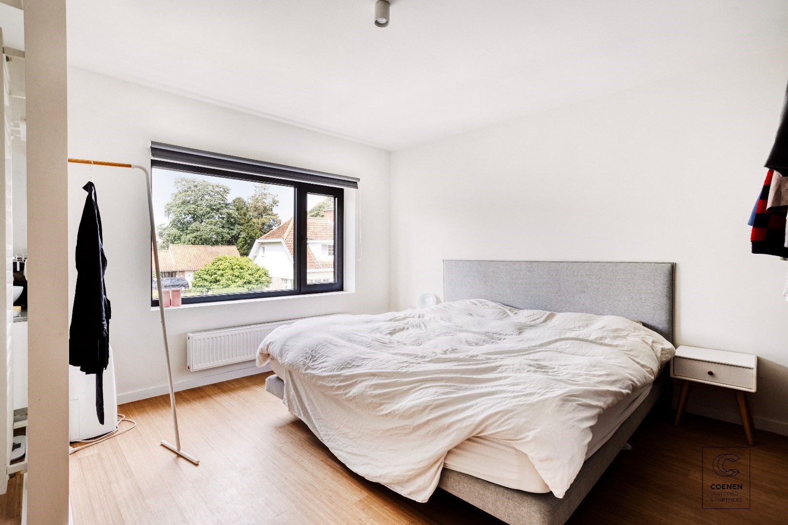 Prachtig volledig gerenoveerde woning met 3 slaapkamers op een TOPlocatie te Schilde! 