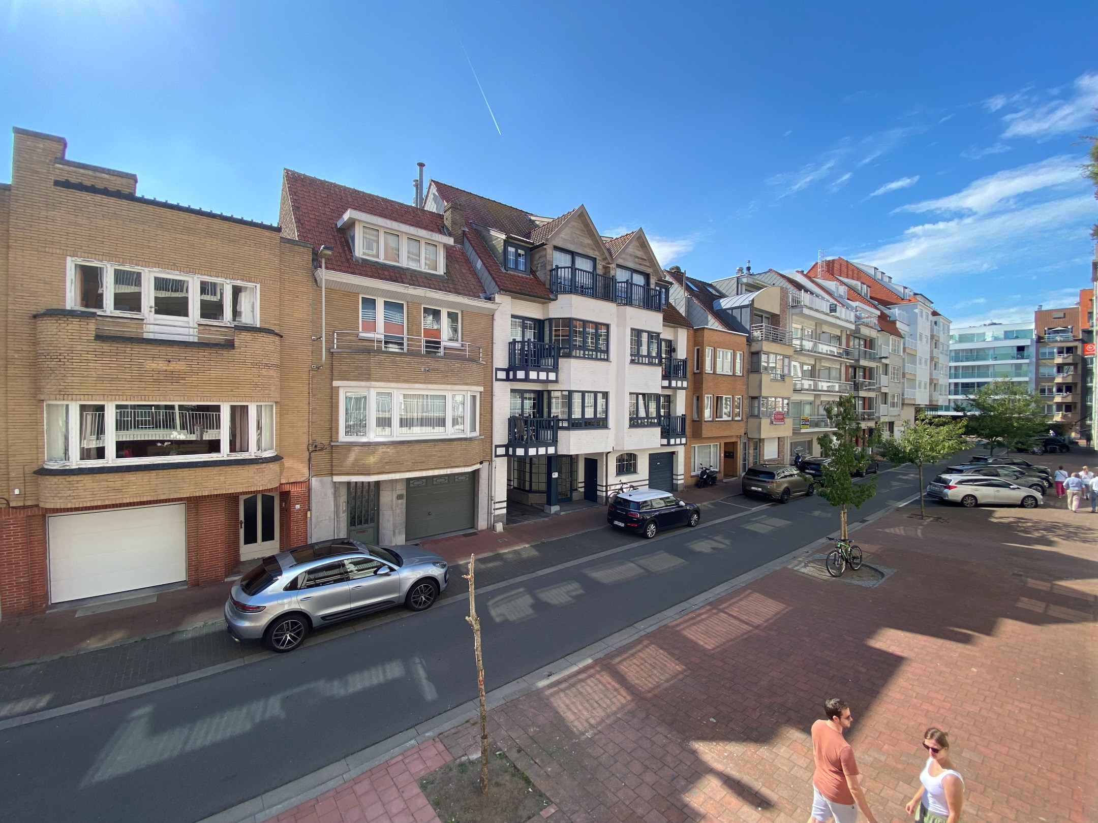 R&#233;sidence neuve avec des terrasses orient&#233;es sud-ouest et la possibilit&#233; de louer une place de parking int&#233;rieure. 