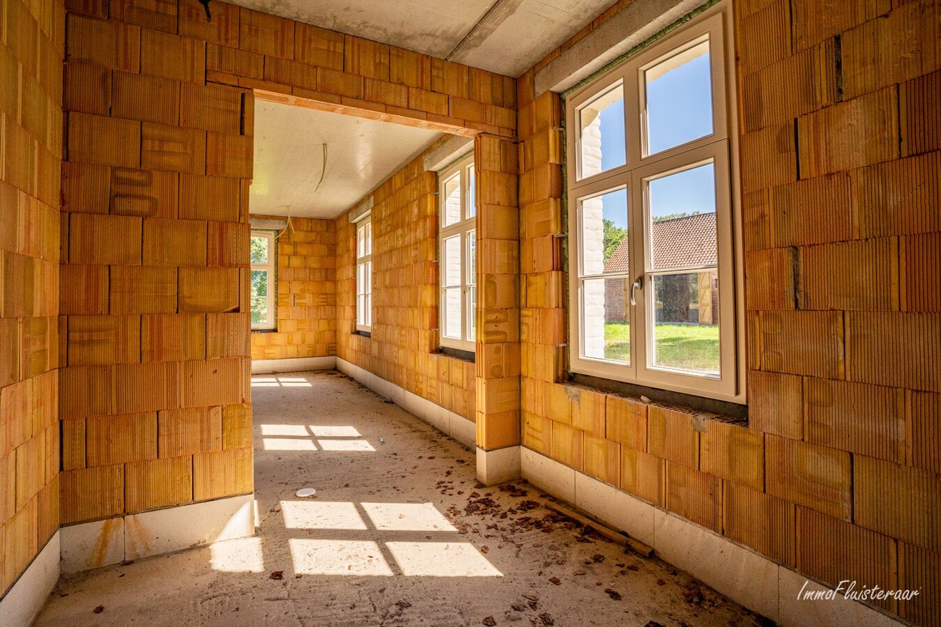 Unieke hoeve op een uitzonderlijke locatie op ca. 5ha te Peer 