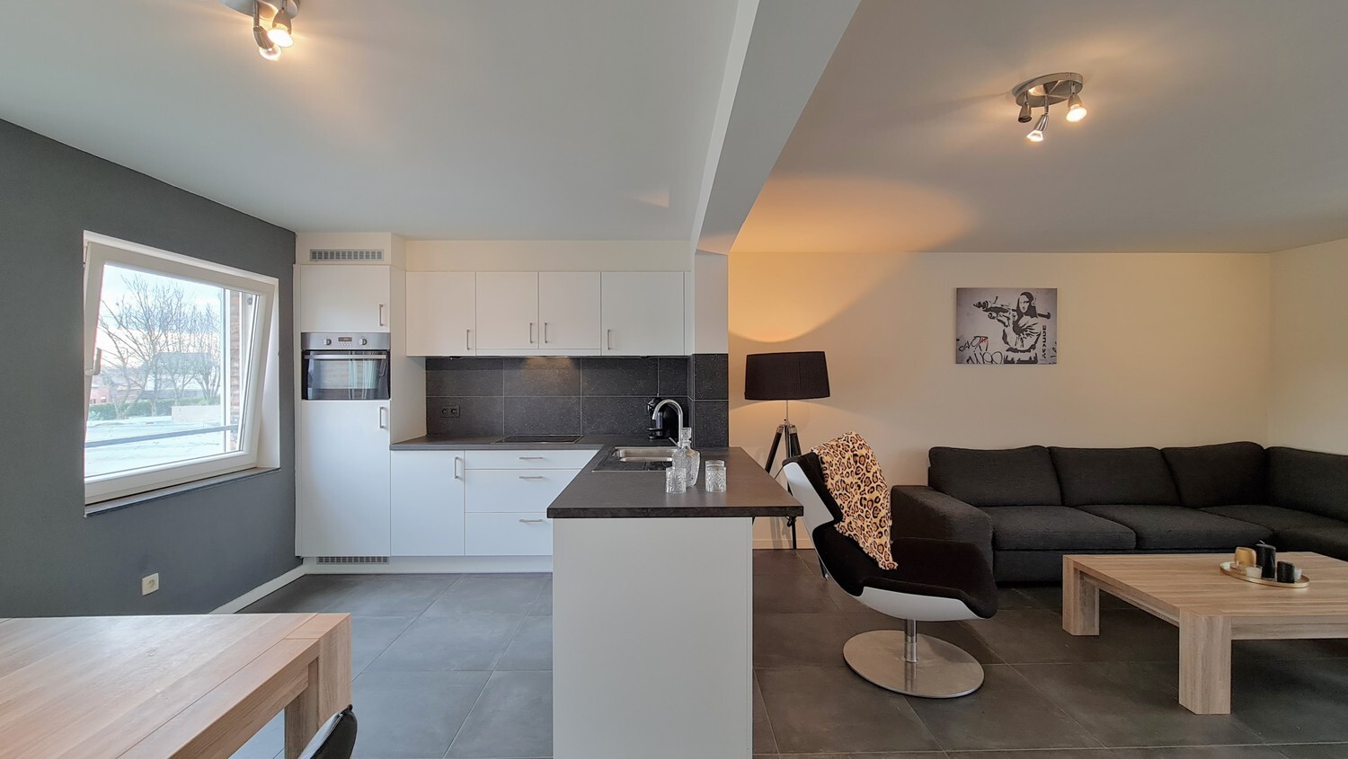 Toffe duplex met ruim terras in Rekem! 