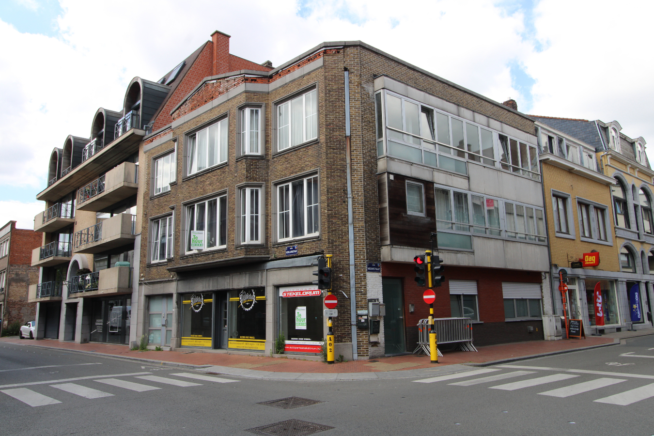 Gelijkvloers appartement met 1 slaapkamer in centrum Izegem 