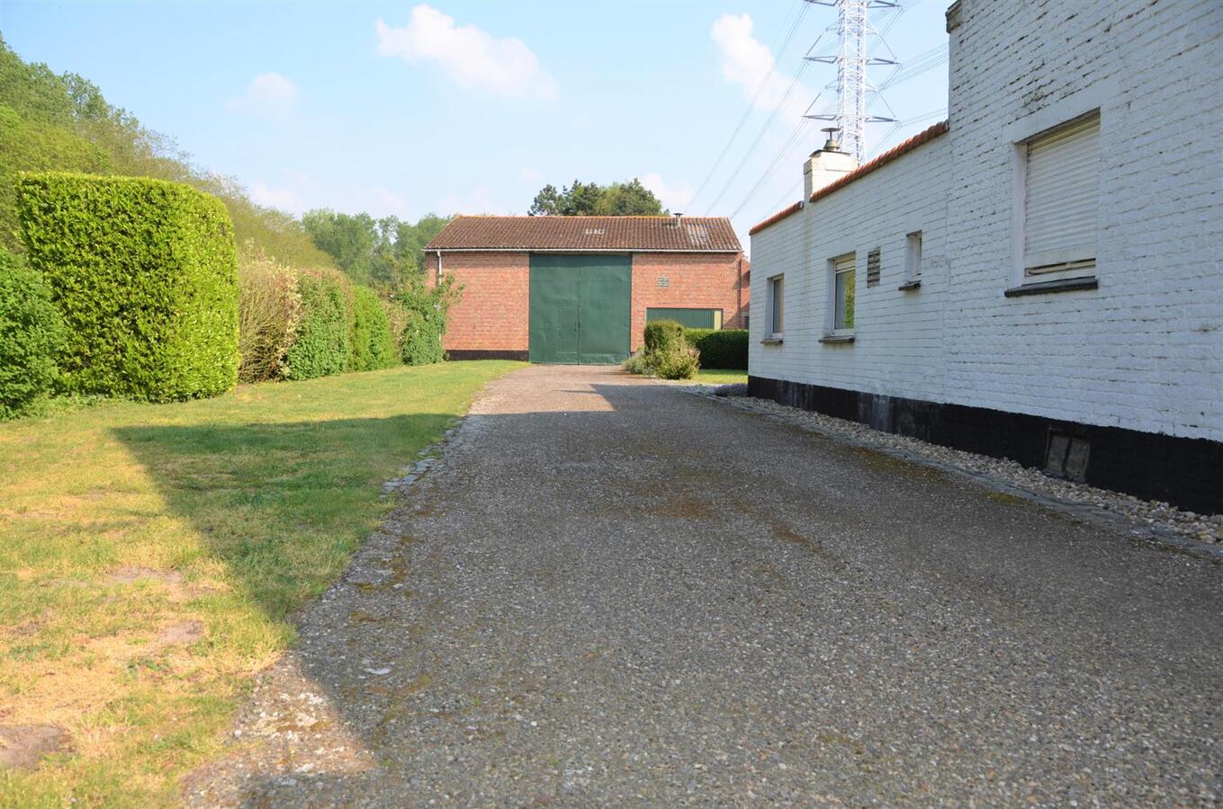 Verkocht in 1 week!!! Landelijke hoeve met grote schuur in z&#233;&#233;r goede staat 