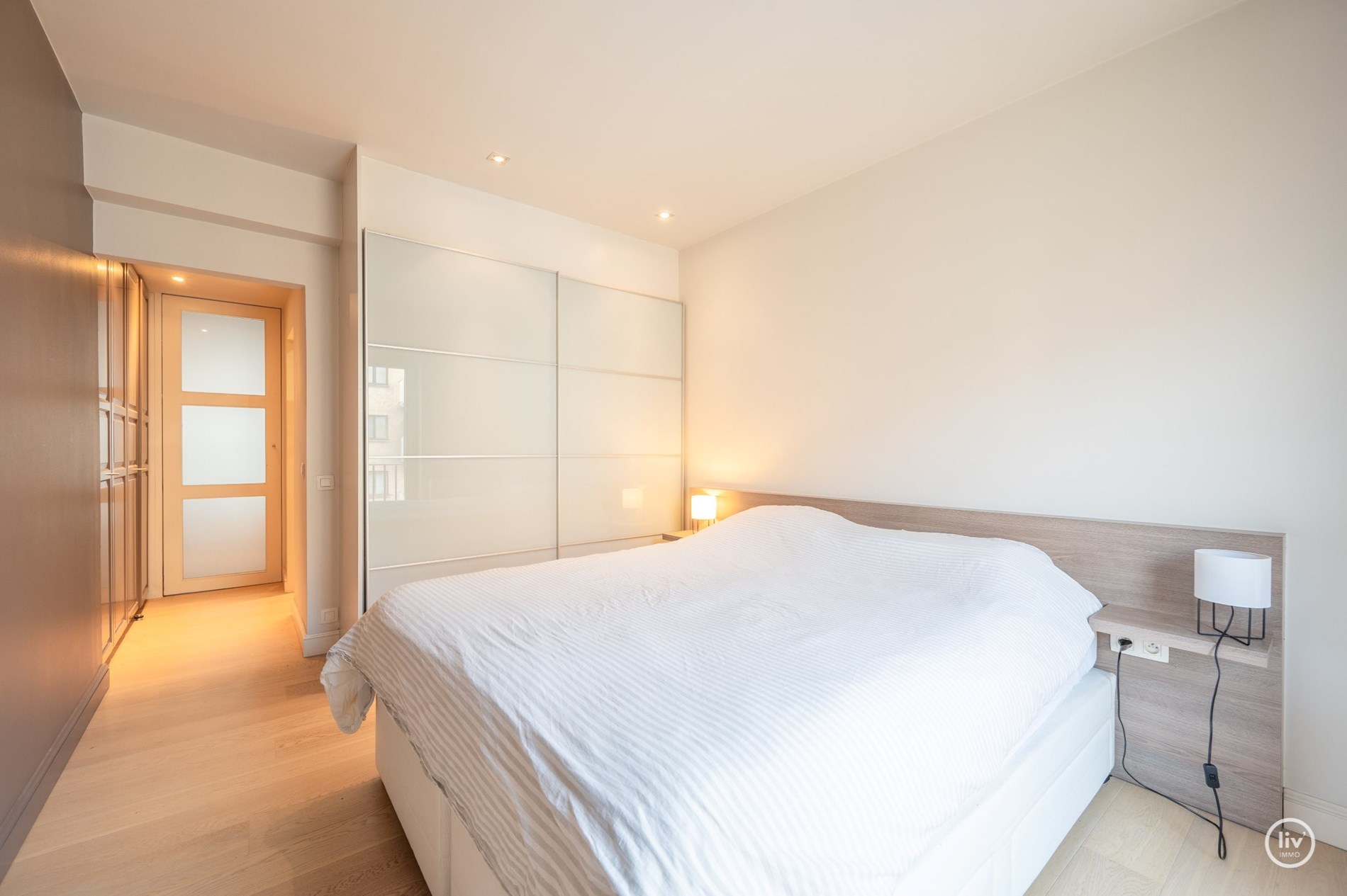 Appartement confortable et bien entretenu avec une chambre, situ&#233; au centre de l&#39;avenue L&#233;opold &#224; Knokke. 