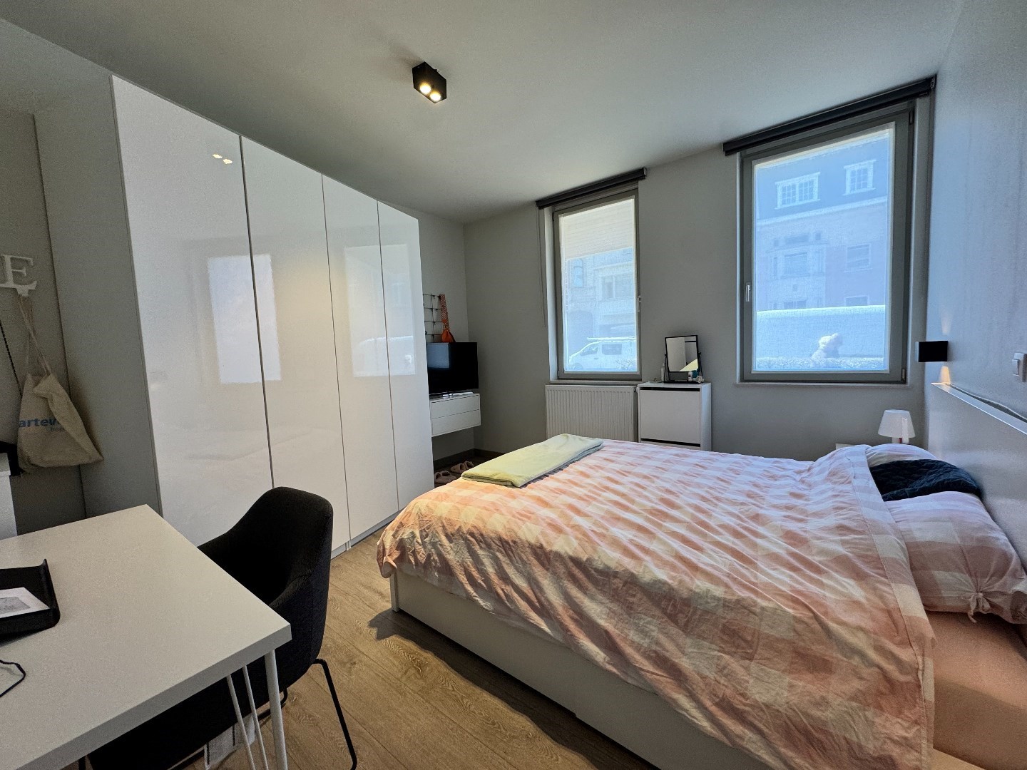 Gelijkvloers appartement met 2 slaapkamers en tuin 