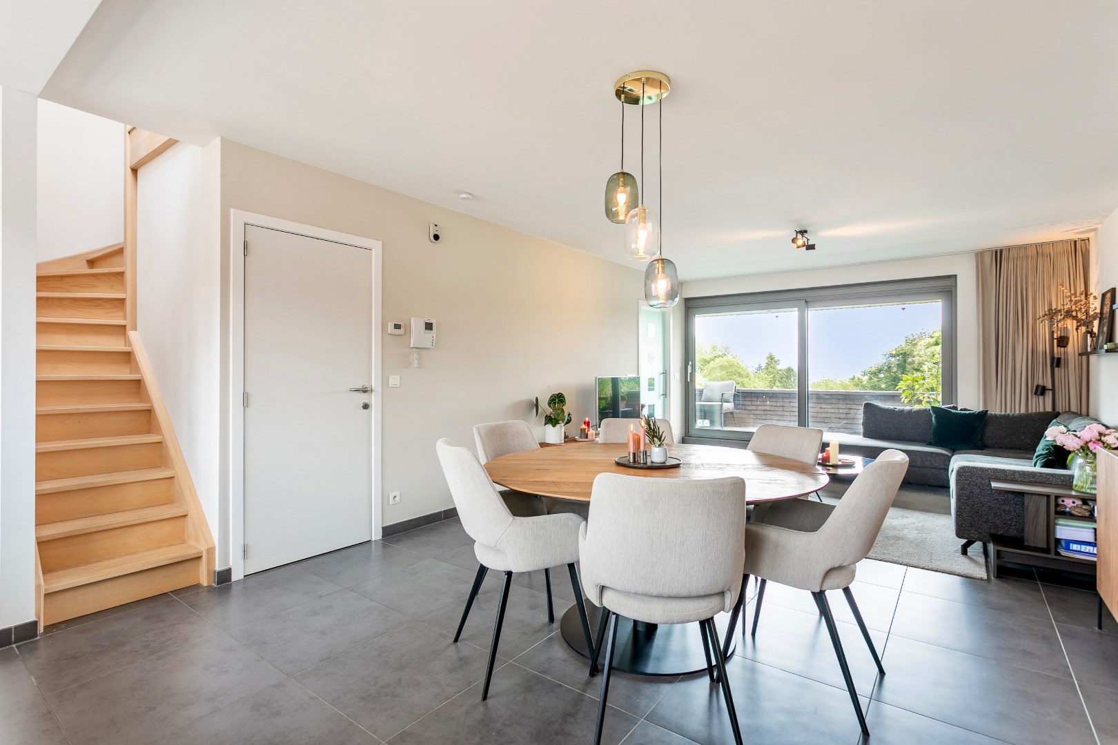 2-slpk appartement met zonneterras, kelder en autostaanplaats 