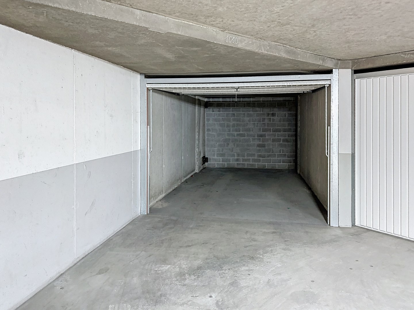 Gesloten garagebox te Duinbergen 