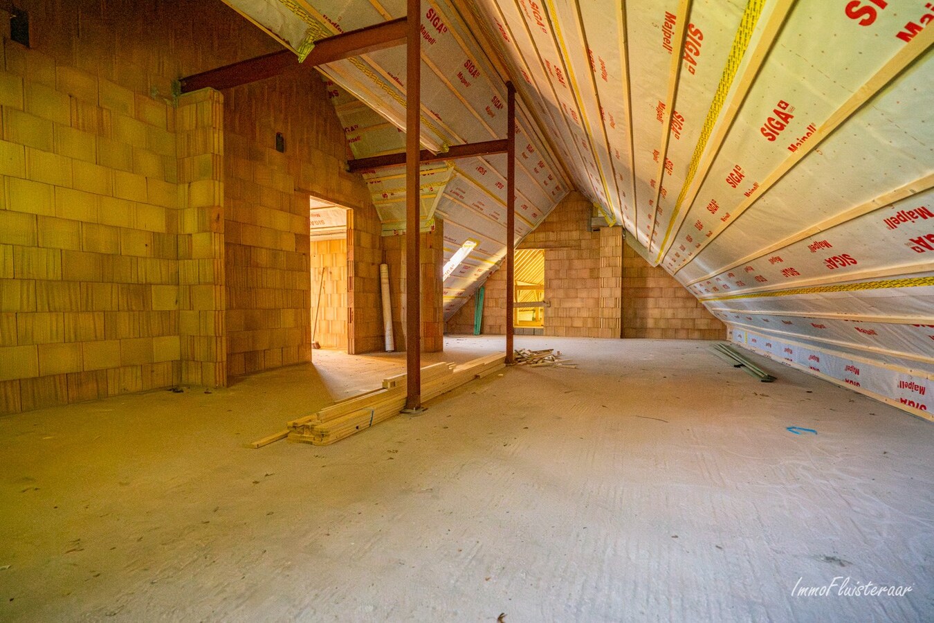 Unieke hoeve op een uitzonderlijke locatie op ca. 5ha te Peer 