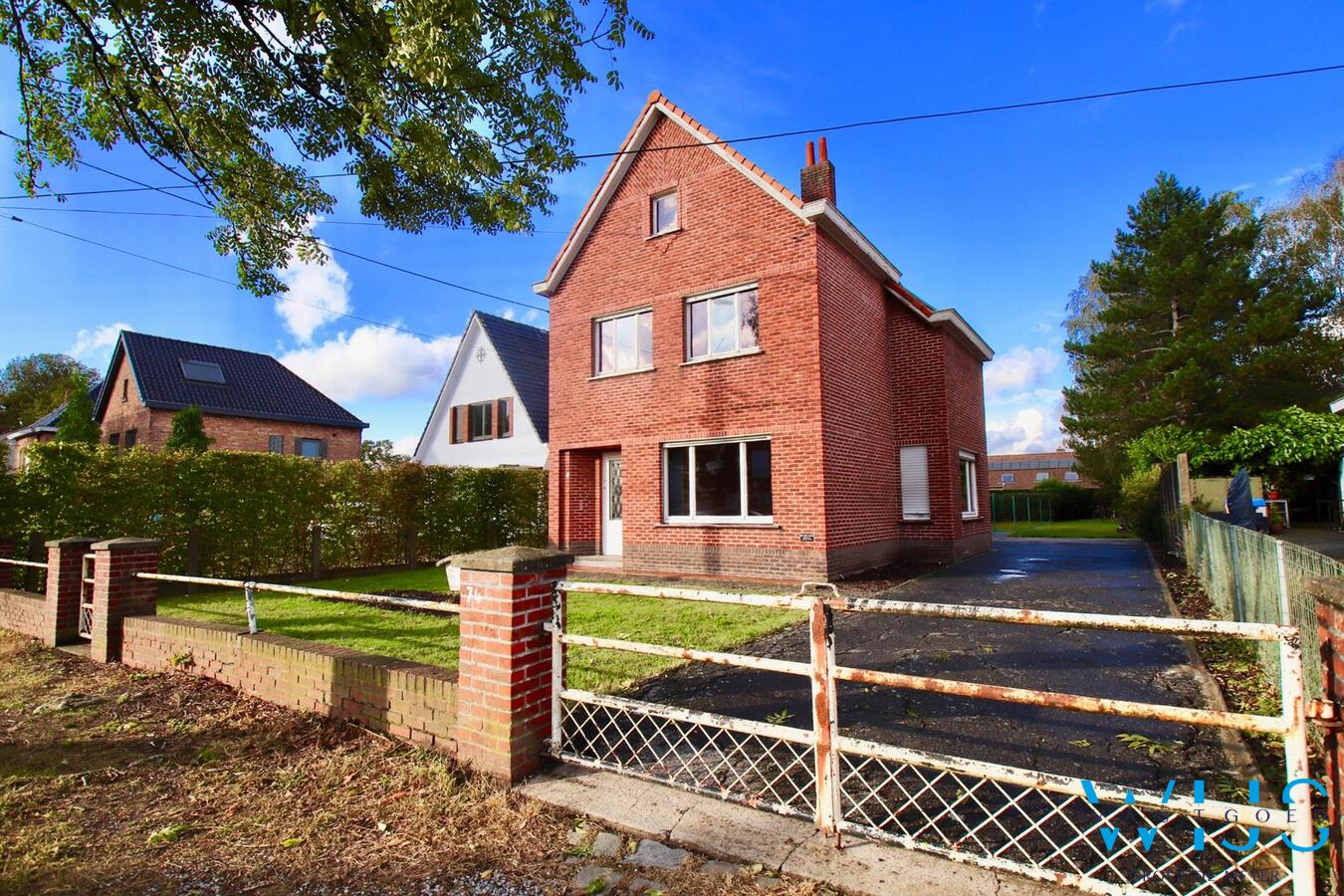 Te renoveren woonhuis op een mooi perceel van 870m&#178; te ERTVELDE! 