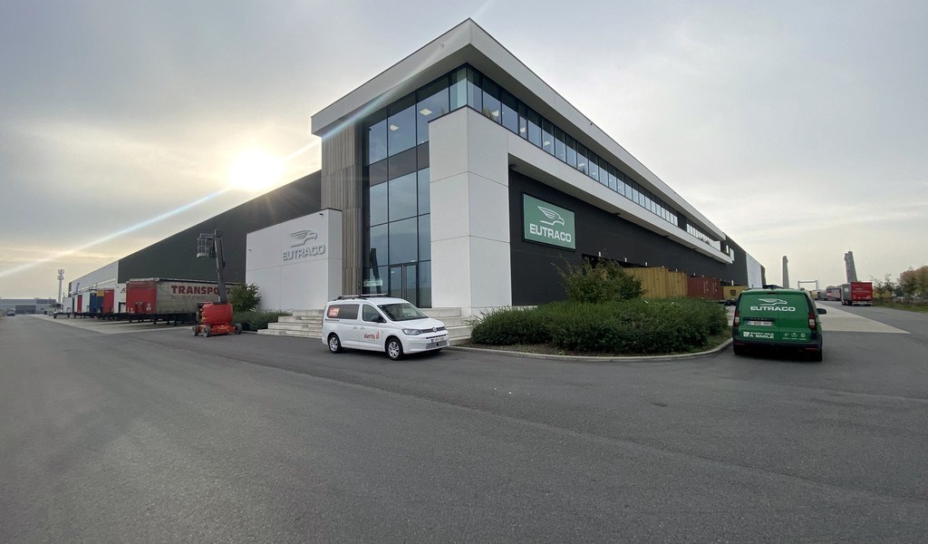 Nieuw logistiek magazijn te huur in IZ De Hulst Willebroek