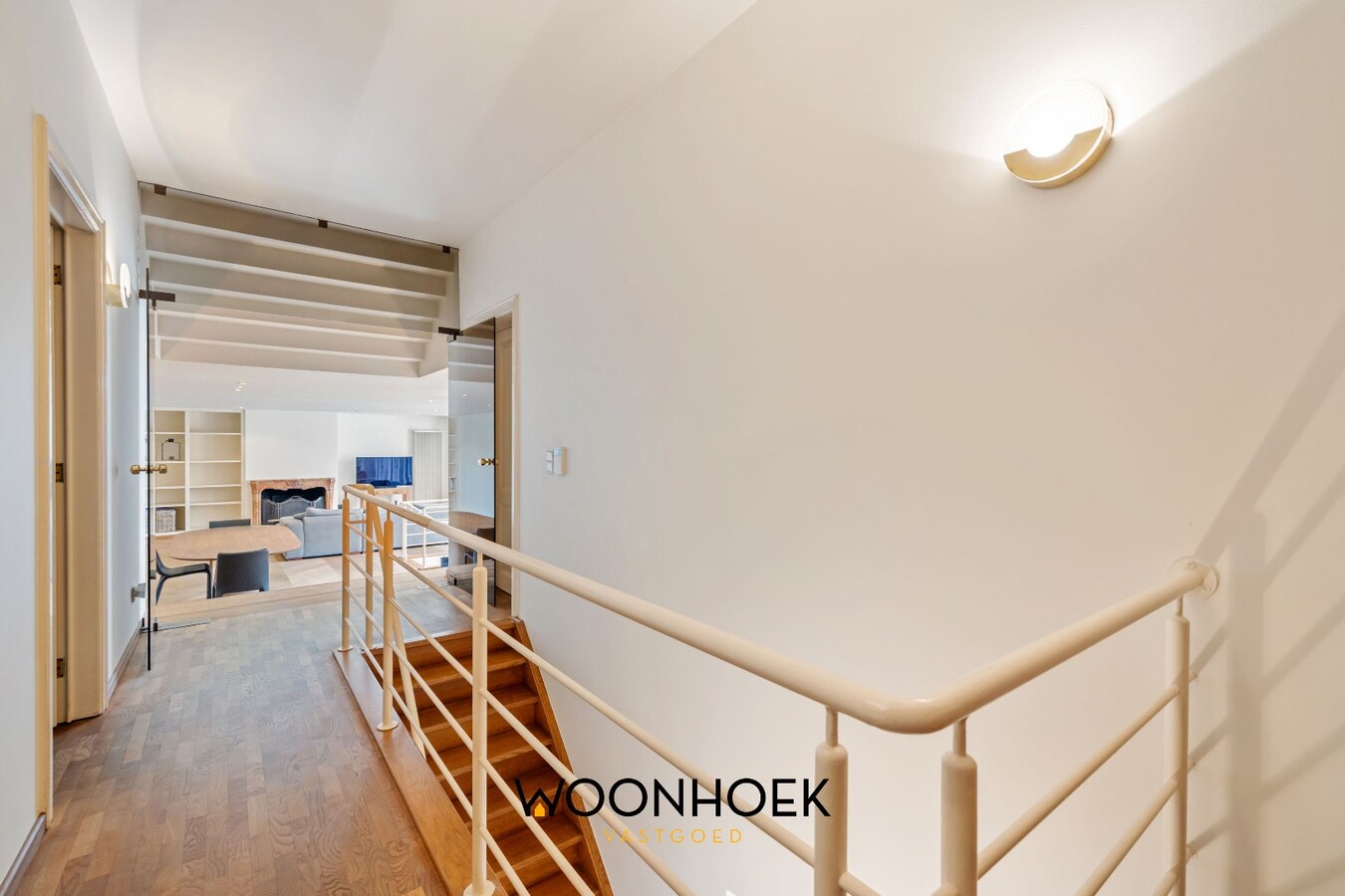 Centraal gelegen woning met handelsruimte te Lokeren 