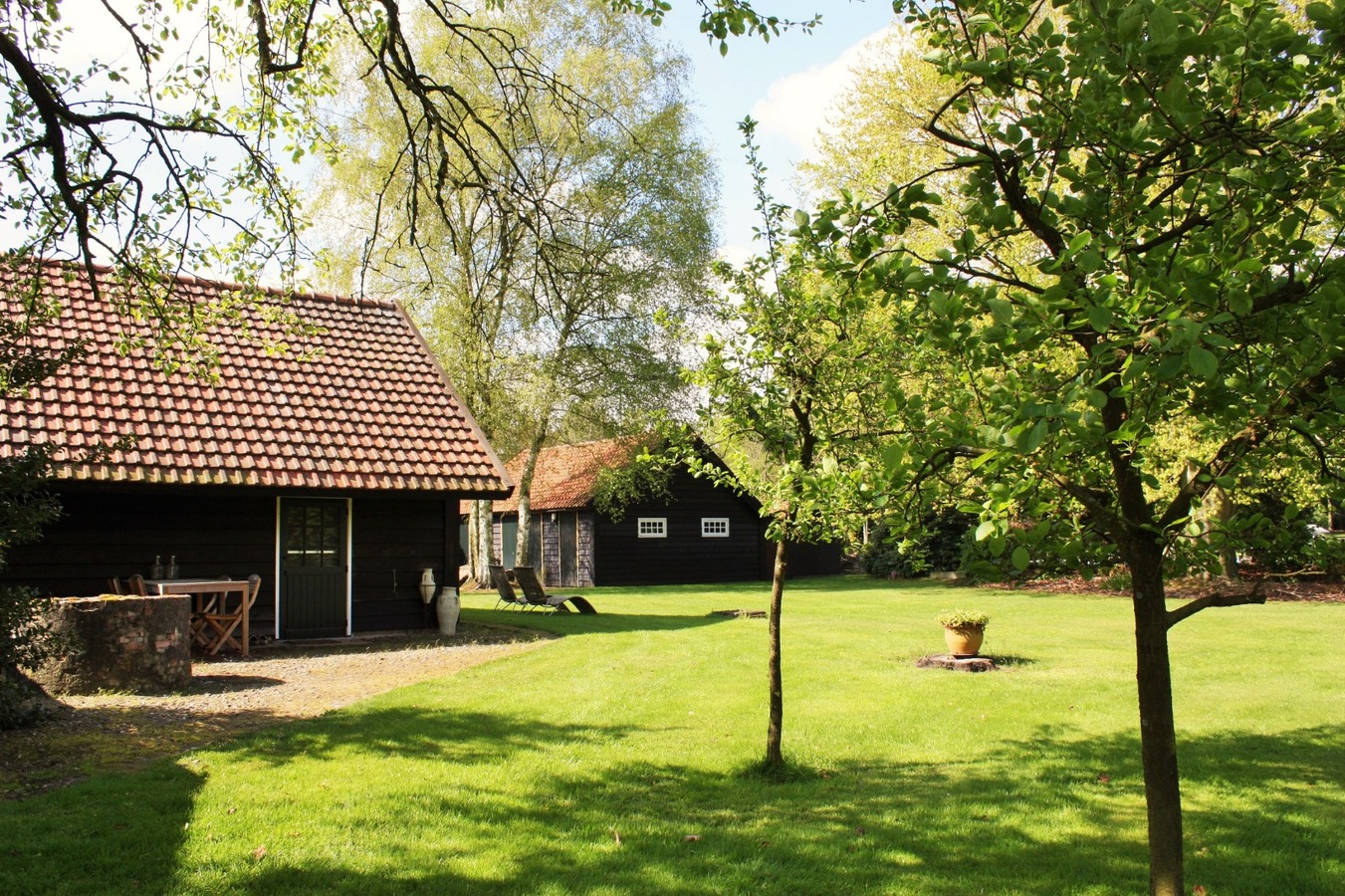 Karaktervolle langgevelhoeve op ca. 2300M&#178; te Achel 