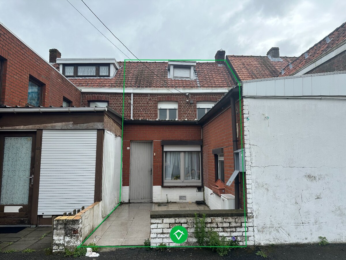 Charmante starterswoning met garage op toplocatie te Koekelare 