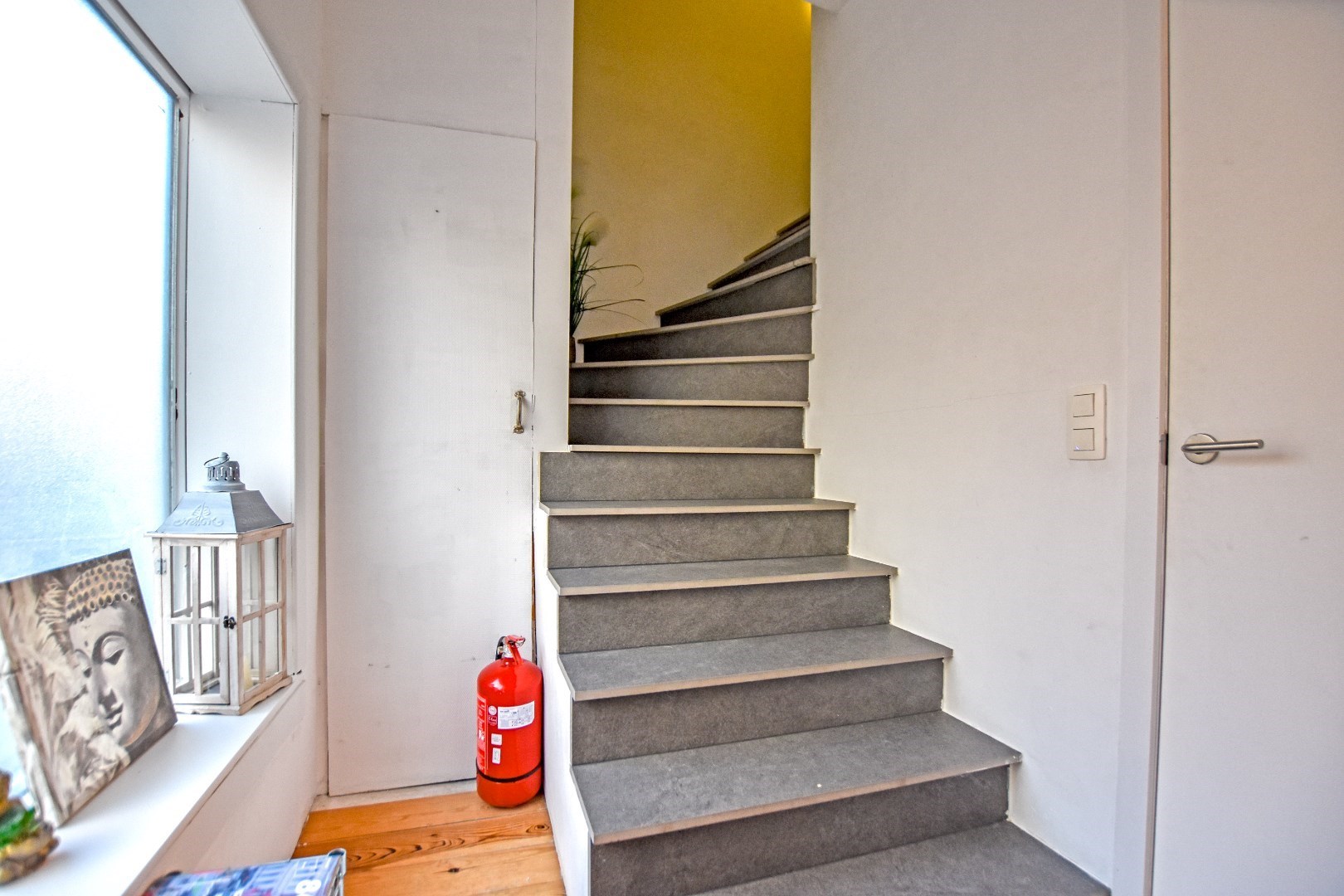 Ruime half open bebouwing te centrum Veurne! 