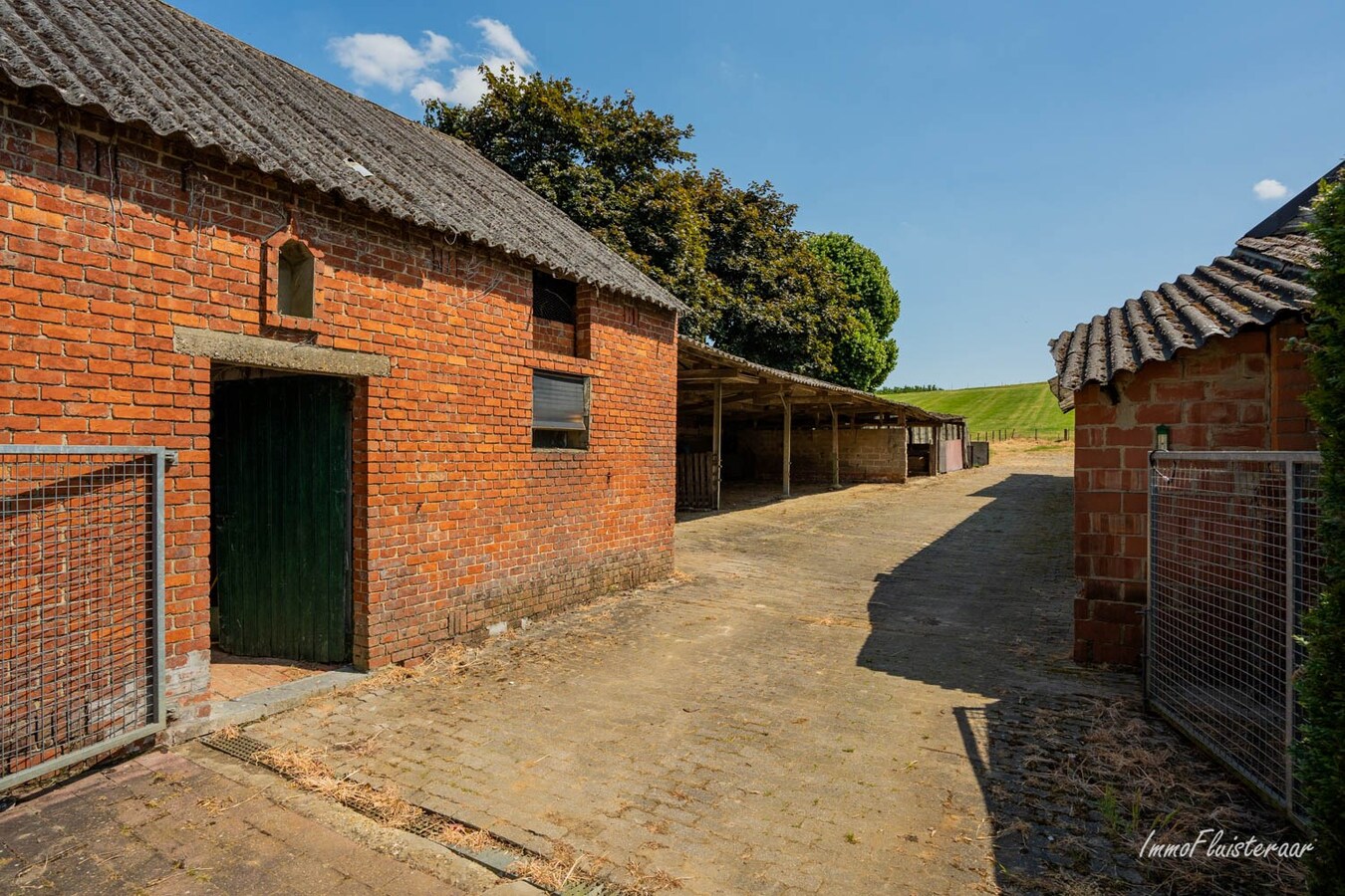 Landelijk gelegen te renoveren boerderij met bedrijfswoning op ca. 7,5ha te Tielt-Winge (Vlaams Brabant) 