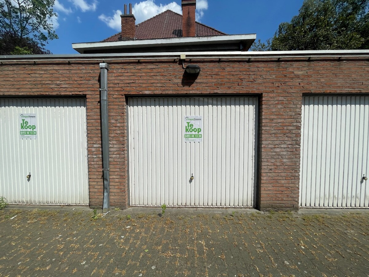 Garagebox gelegen in centrum Ardooie 