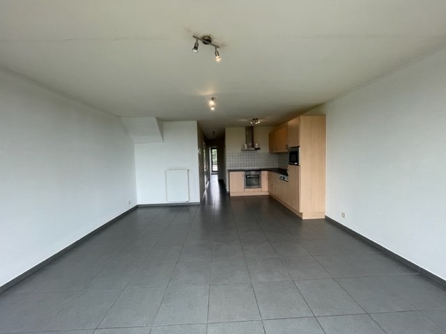 Centraal gelegen appartement met 2 slaapkamers en een garagebox te Geel! 