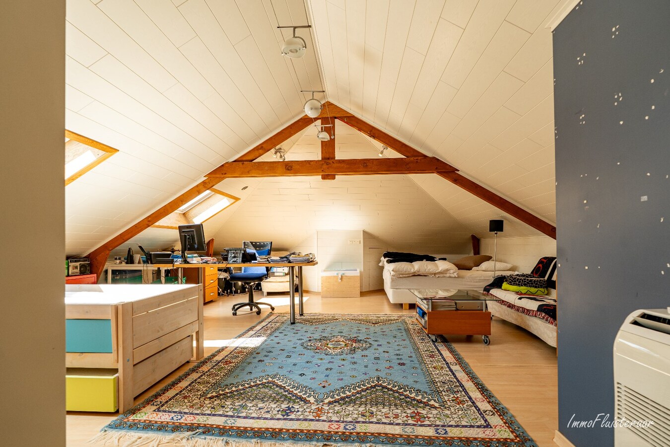 Villa met zwembad op ca. 2.155 m2 te Nijlen (Mogelijkheid tot aankoop aanpalende weide van ca. 5.251 m2, ideaal voor het houden van dieren) 