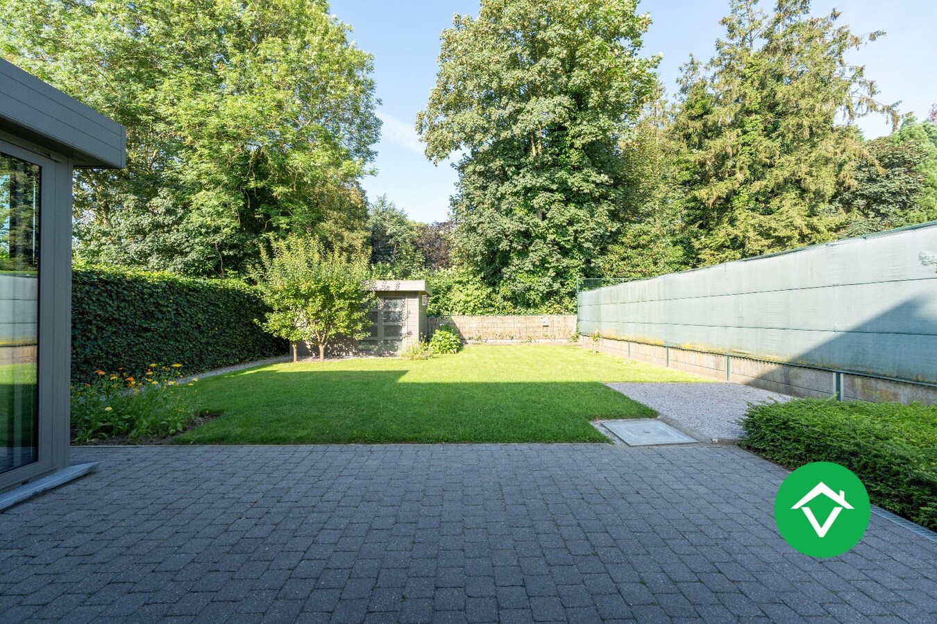 Instapklare moderne woning met 3 slaapkamers en tuin te Hooglede 