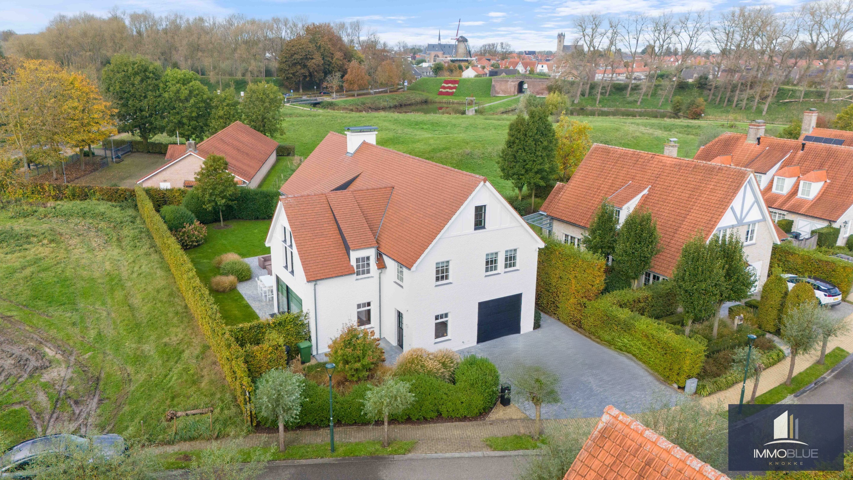 Villa exclusive situ&#233;e dans un quartier r&#233;sidentiel calme. 