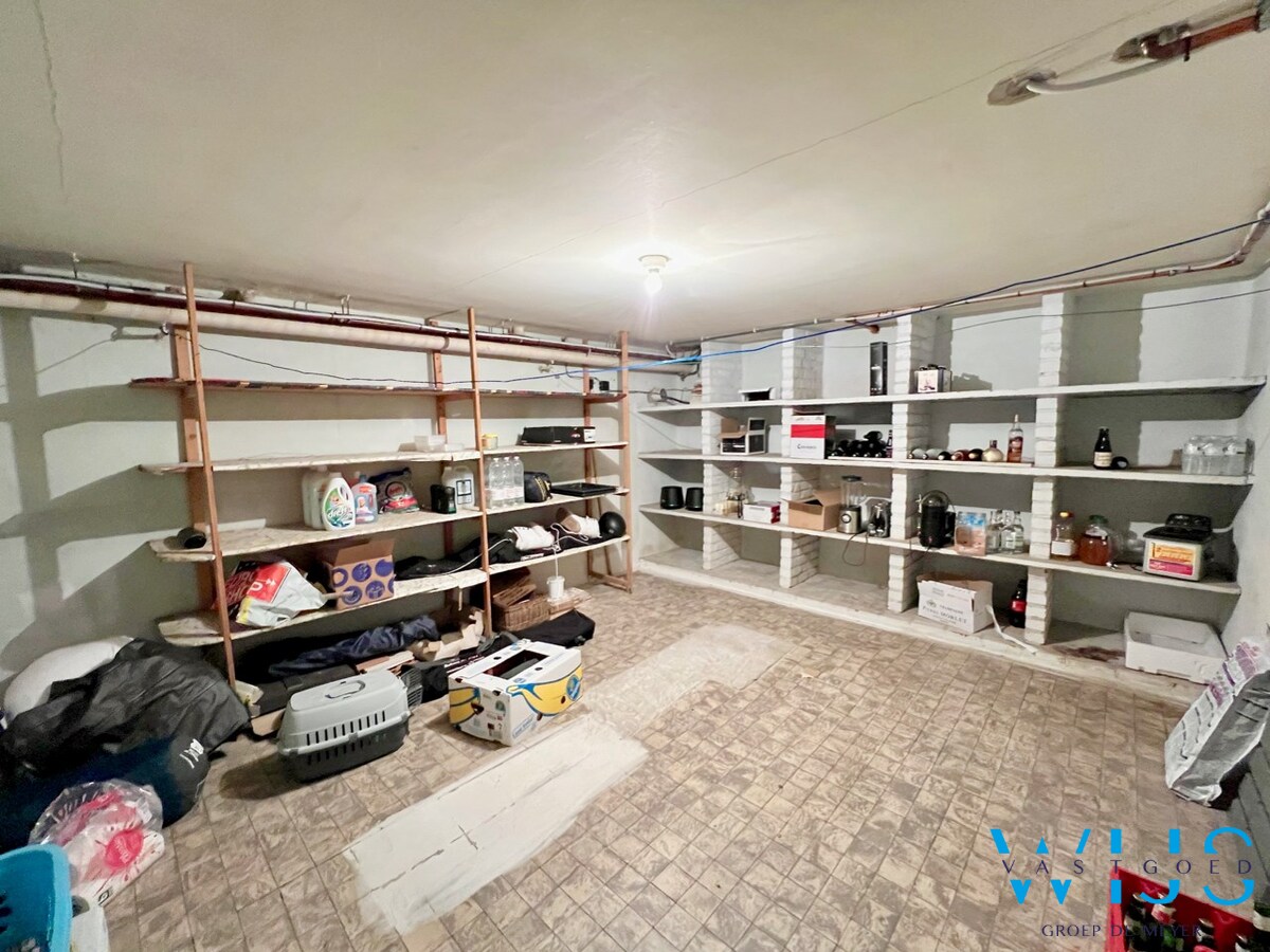 Statig woonhuis op 1104 m&#178; in het centrum van Sleidinge ! 