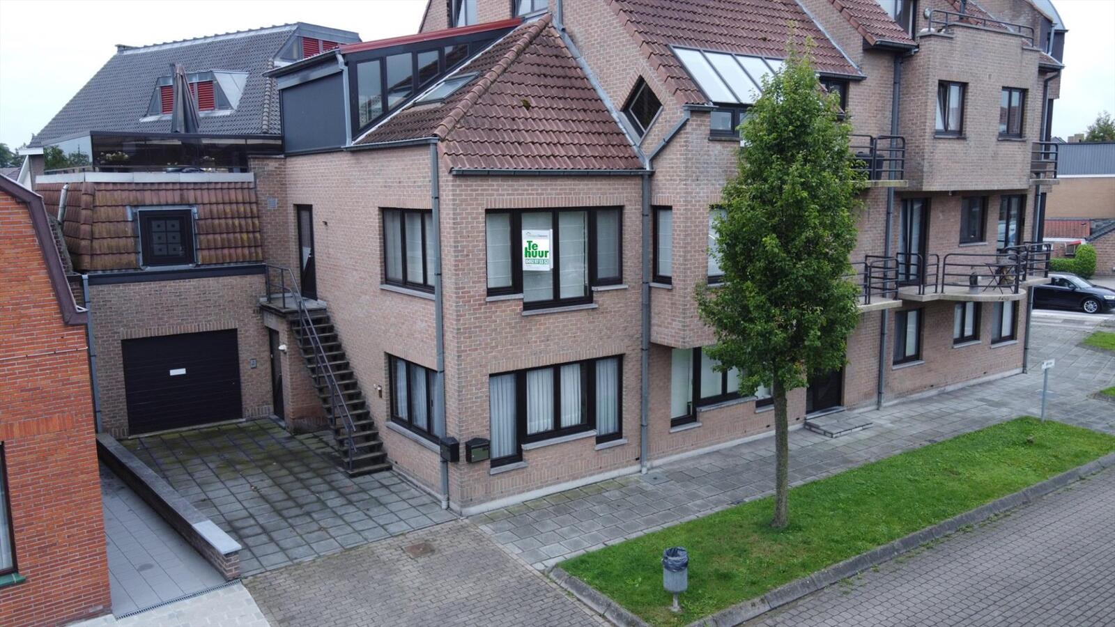 Ruim appartement met 2 slaapkamers en autostaanplaats te Koekelare 