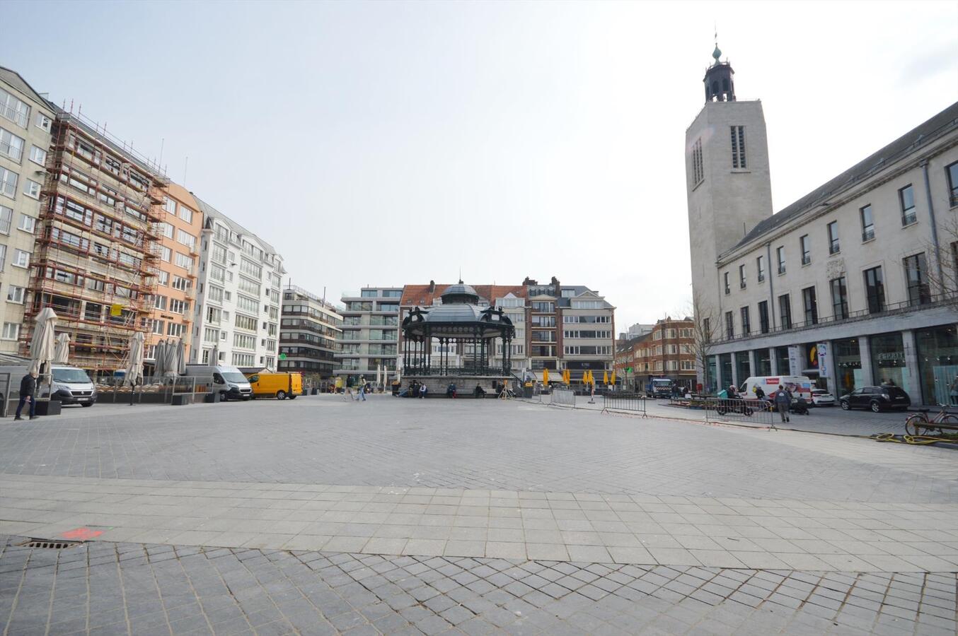 Appartement met 1 slaapkamer en ruim terras in het centrum van Oostende 