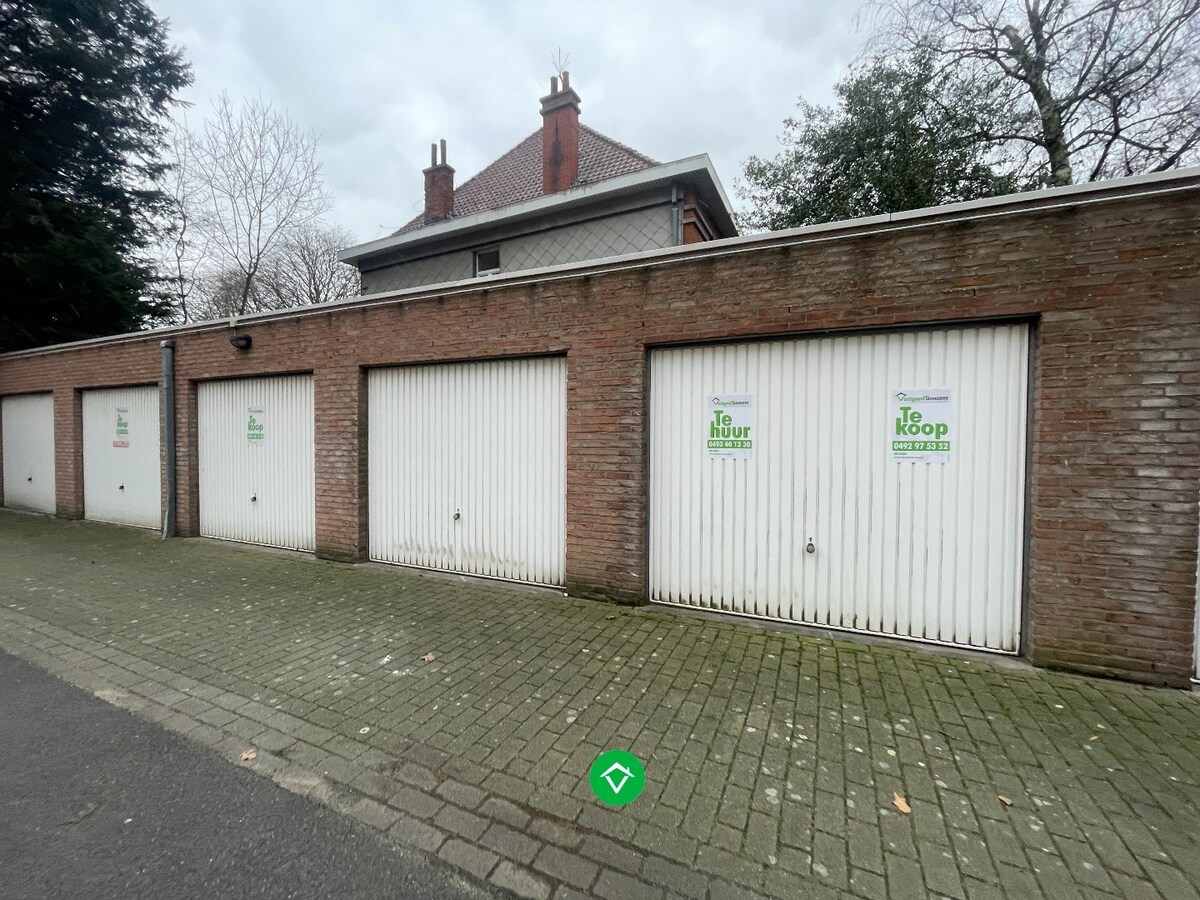 Garagebox gelegen in centrum Ardooie 