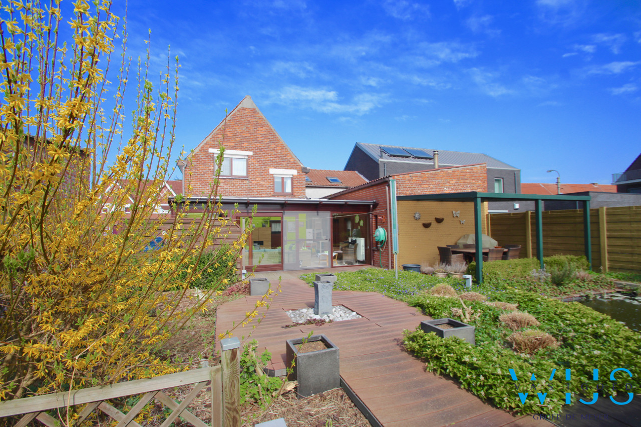 Gezellig woonhuis met mooie veranda en groene tuin ! 