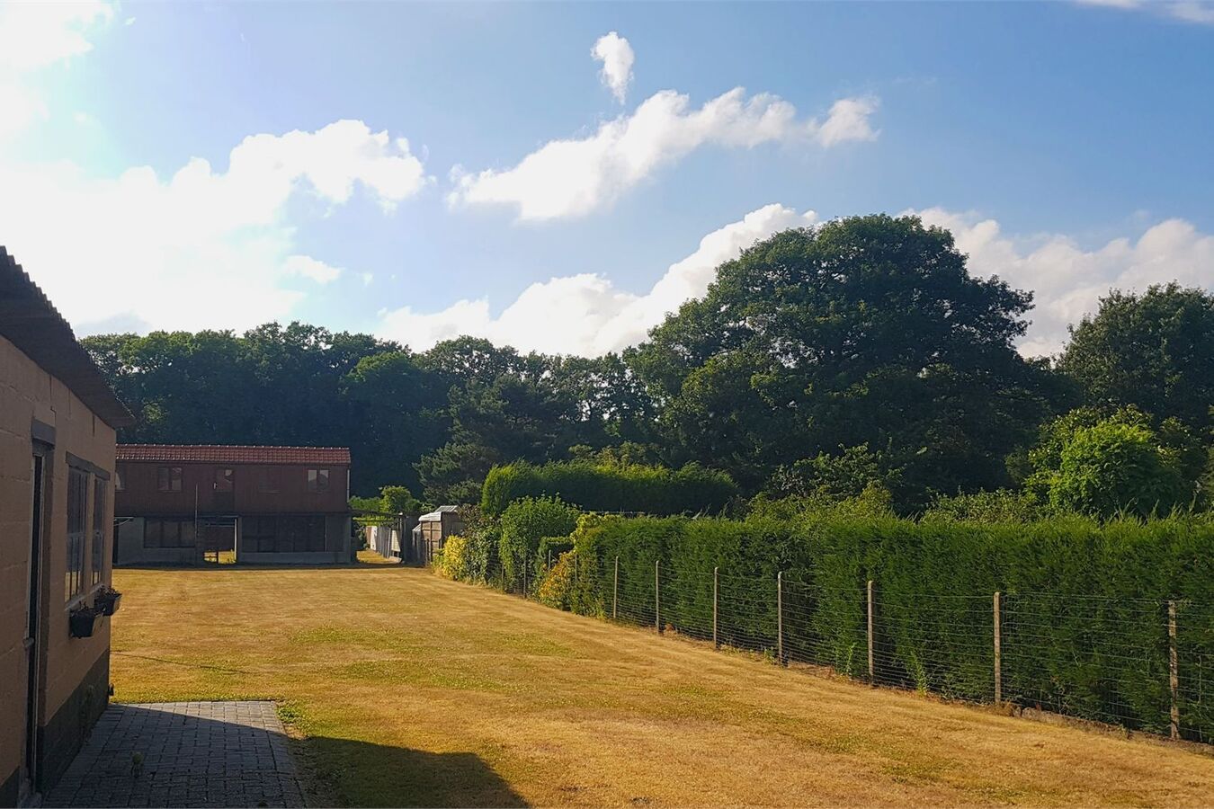 Charmante woning met grote tuin in kindvriendelijke omgeving 