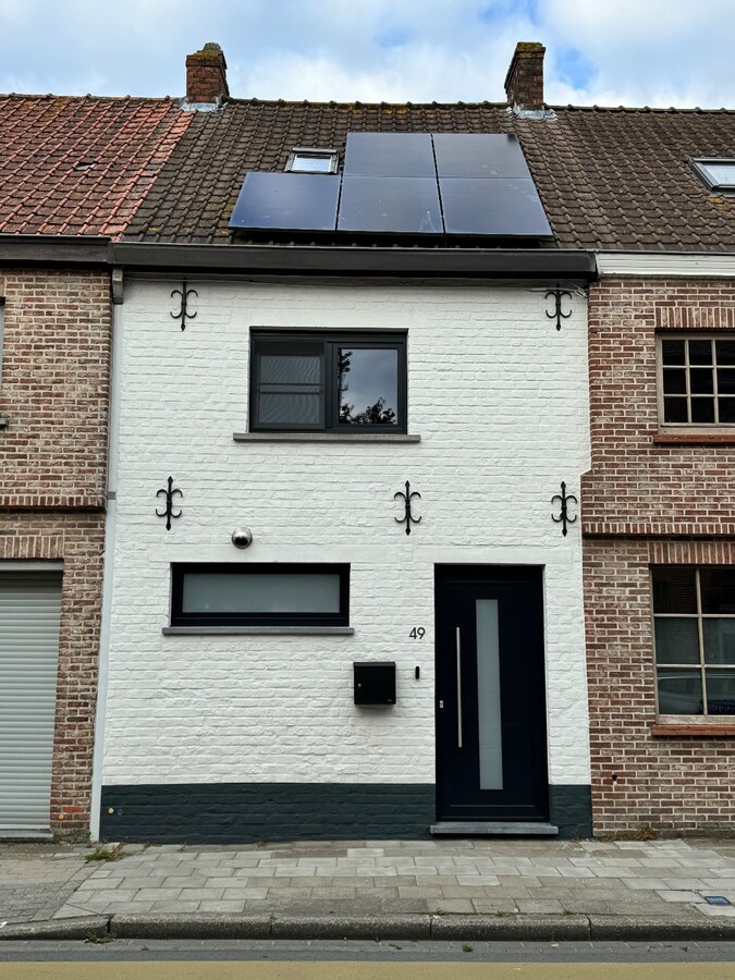 Instapklare woning met 2 slaapkamers en tuin te Eernegem 