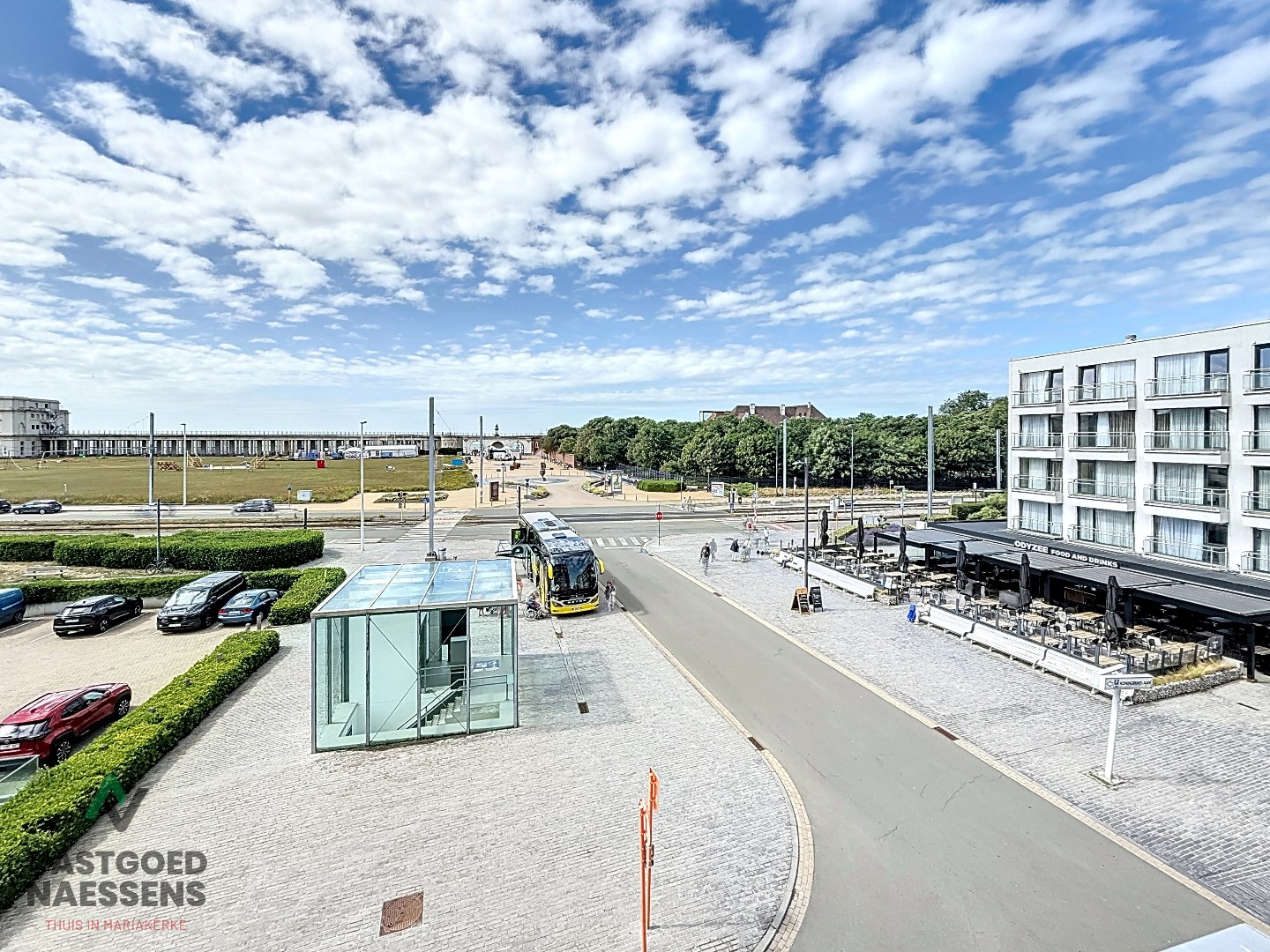 GEMEUBELDE STUDIO VLAKBIJ STRAND EN CENTRUM 