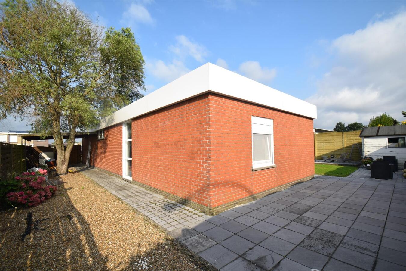 Bijzonder rustig doch goed bereikbare bungalow op 587 m&#178; grond, gelegen tussen kleine en grote ring 