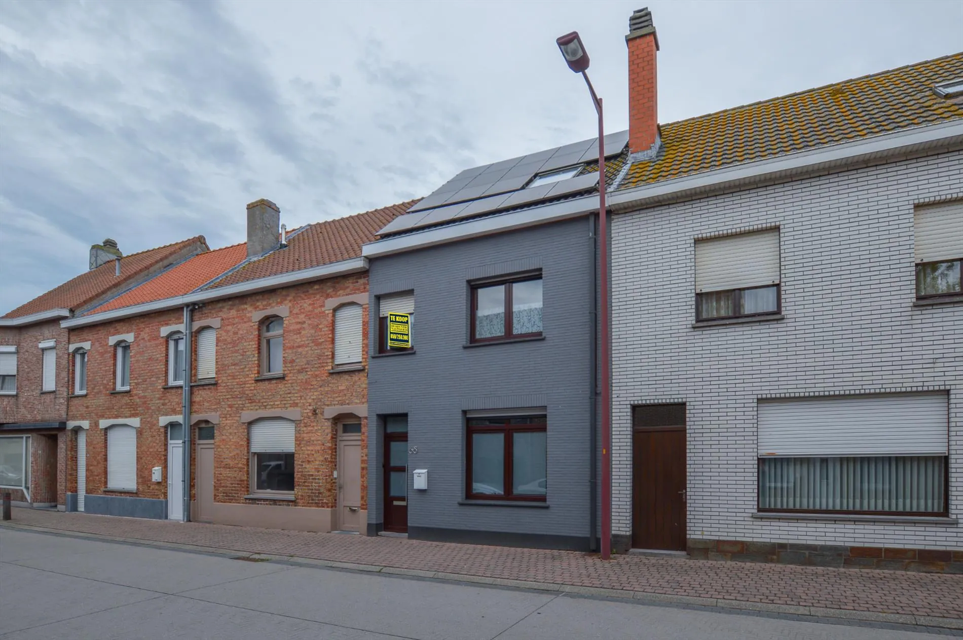 Rijwoning met 4 slaapkamers en tuin te Zandvoorde