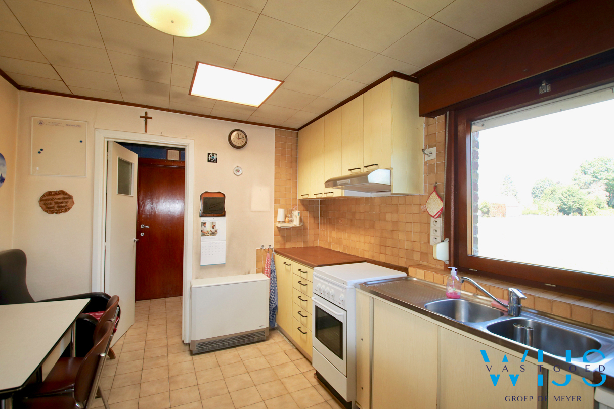 Fantastisch gelegen woonhuis op 1430m&#178; te Lievegem ! 
