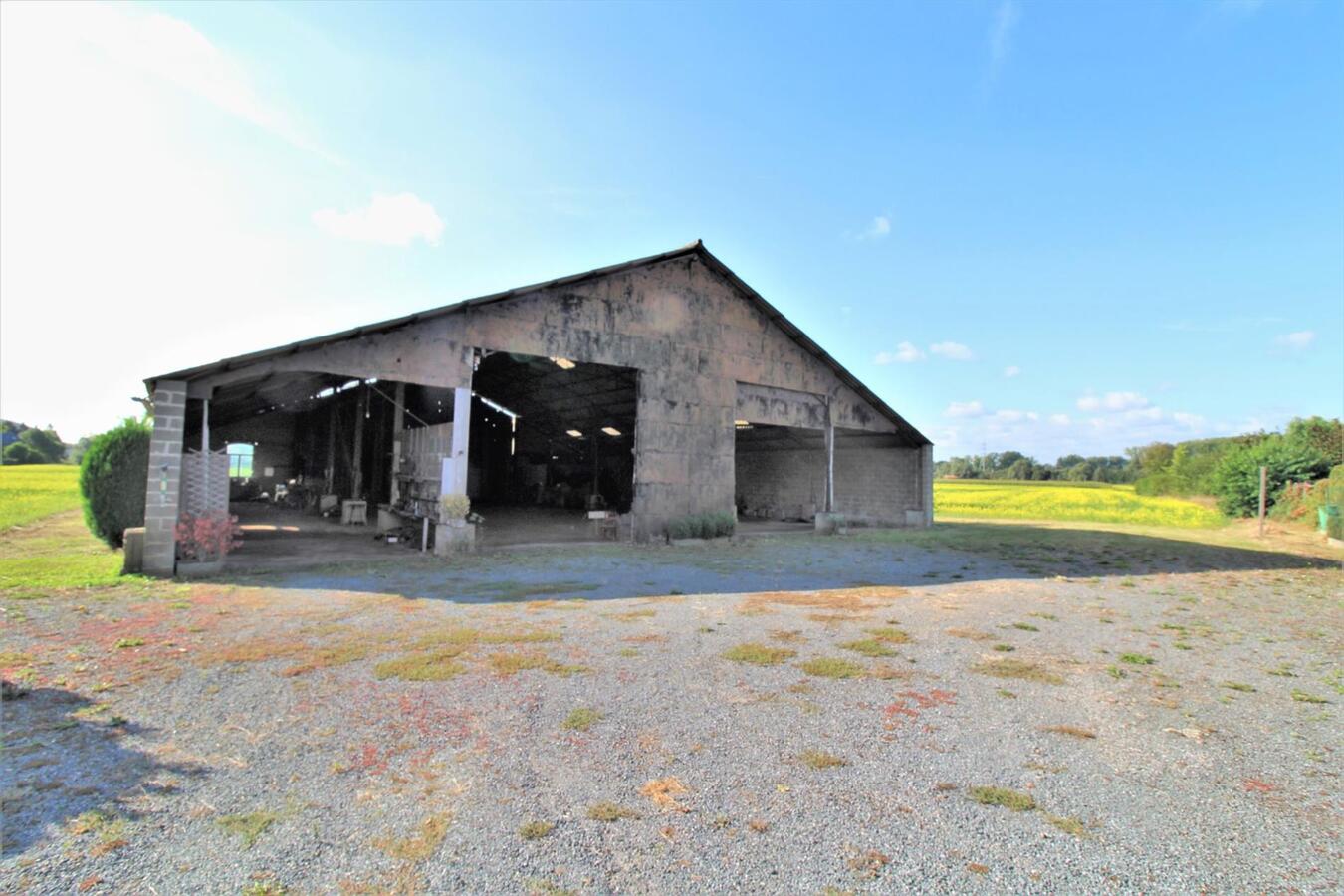 IN OPTIE - Te renoveren woning met loods en weilanden op ca. 4,5ha te Wilsele (Leuven/Vlaams-Brabant) 