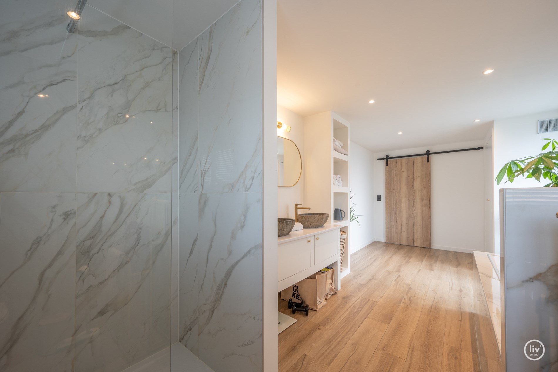 Authentiek, gerenoveerd huis met Zuid-West Geori&#235;nteerde Tuin 