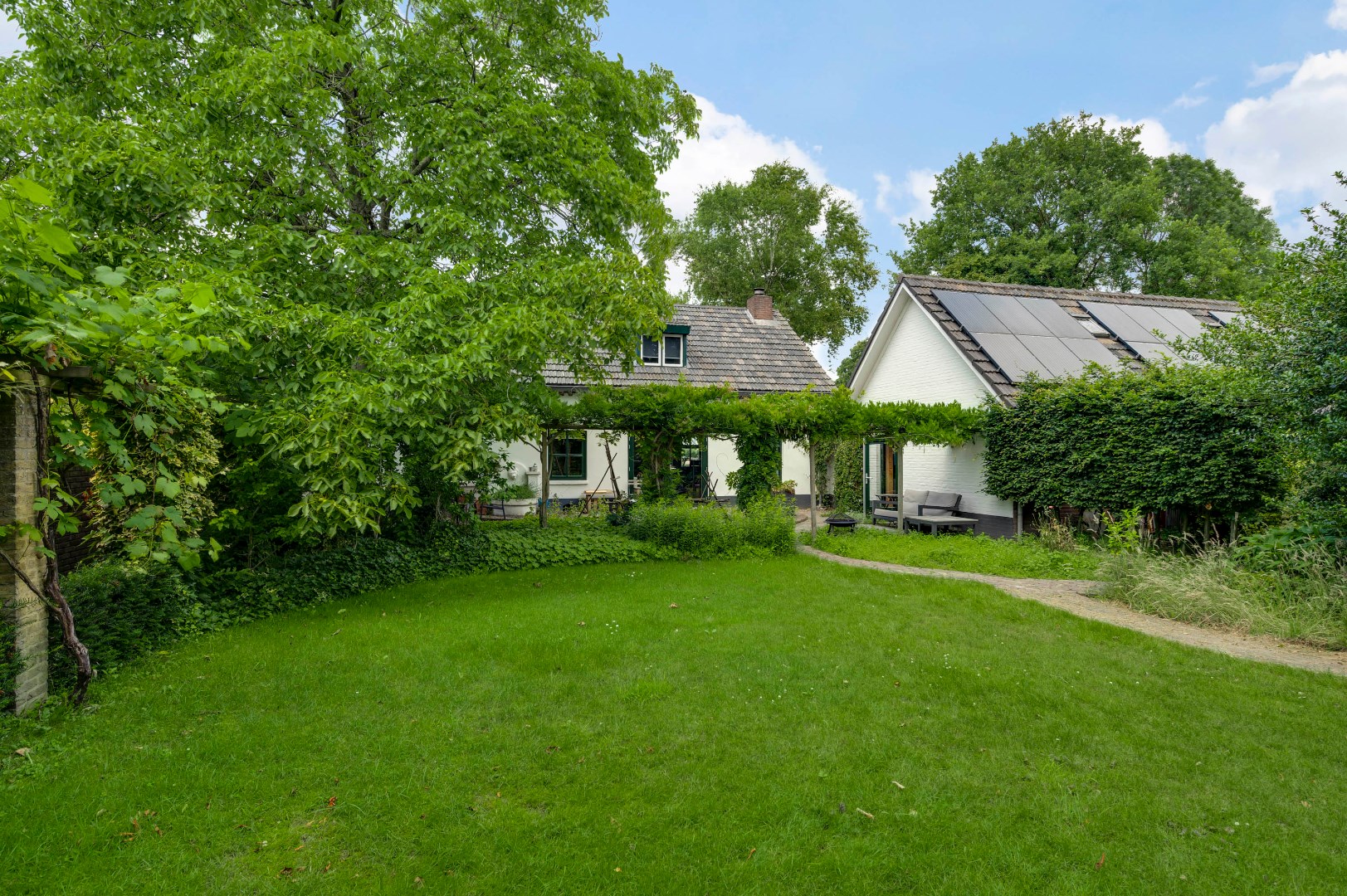Woonboerderij te koop in Ospel