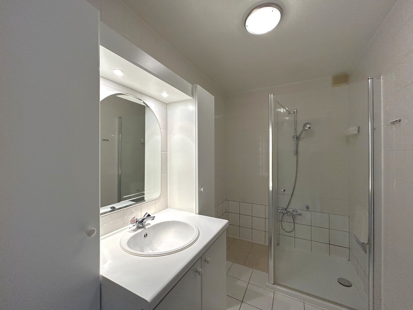 Instapklaar appartement met 2 slpk. in centrum Geel 