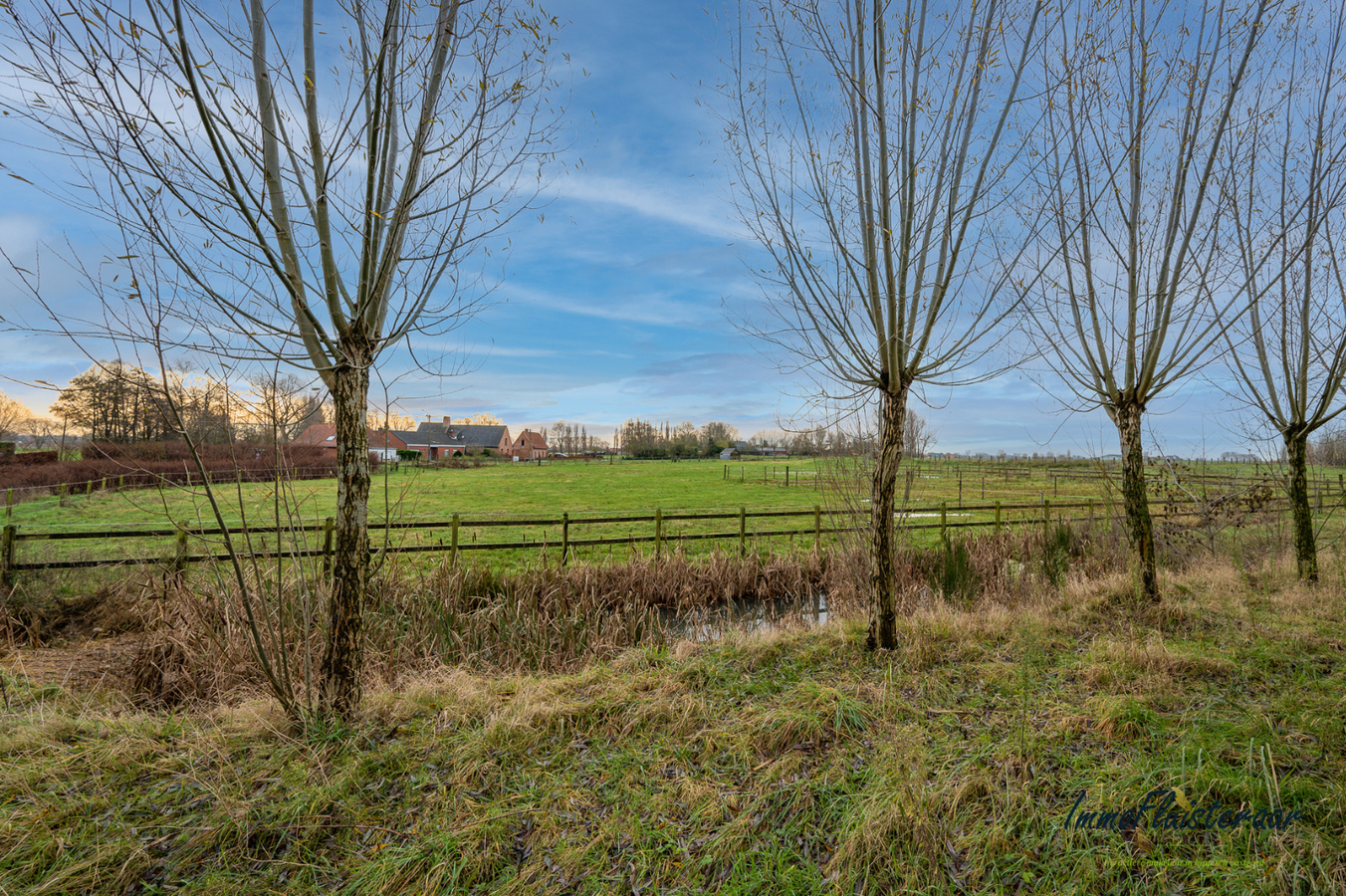 Te koop, hippische accommodatie gelegen op ca. 3ha te Torhout 