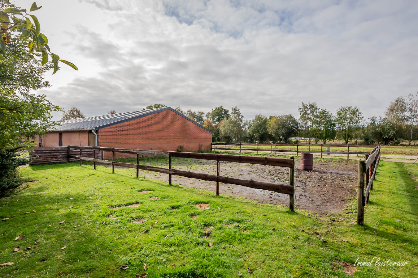 Rustieke woning met paardenfaciliteiten op ca. 1,3Ha te Weelde 