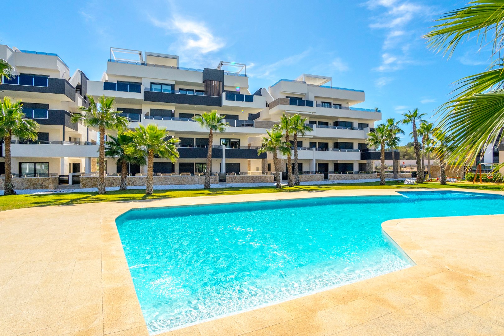 Super Ster Aanbieding! Volledig ingericht nieuw appartement aan de Costa Blanca 